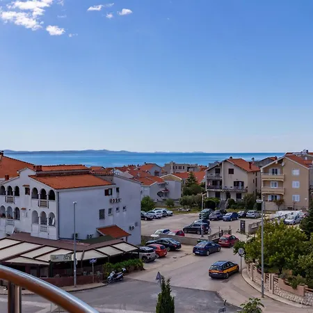 Lola * Zadar