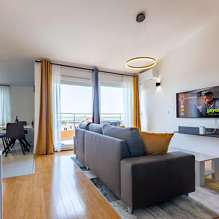 Apartment Lola