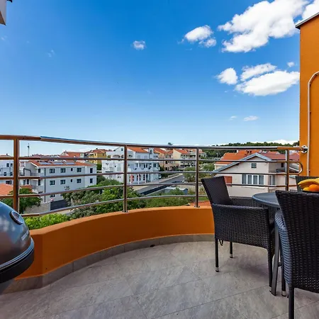 Apartment Lola Zadar